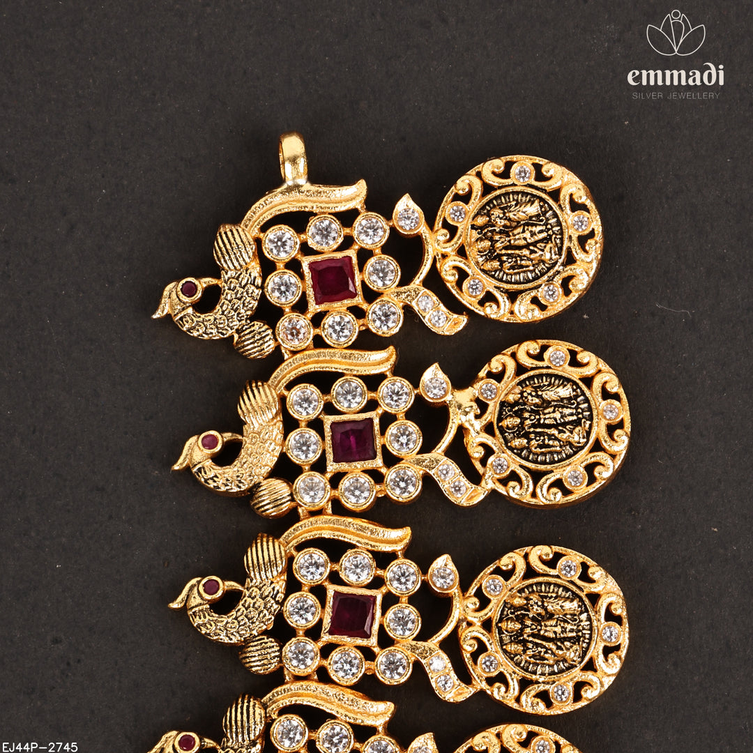 Short Necklace Antique