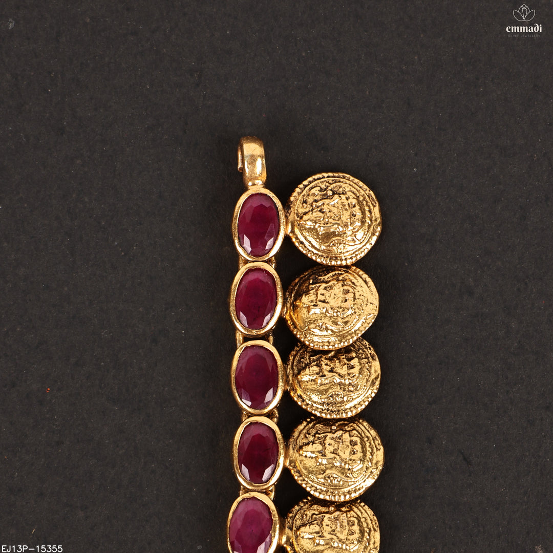 Short Necklace Antique