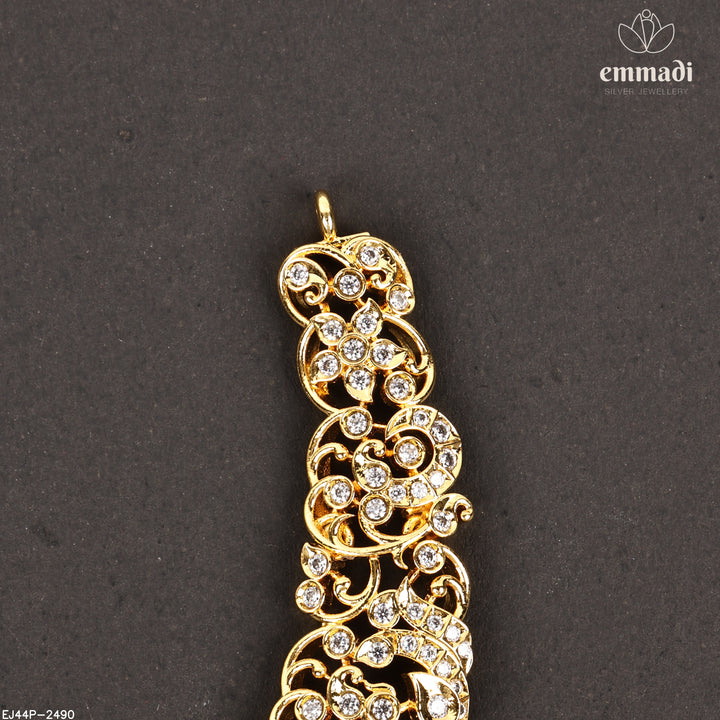 Short Necklace Antique