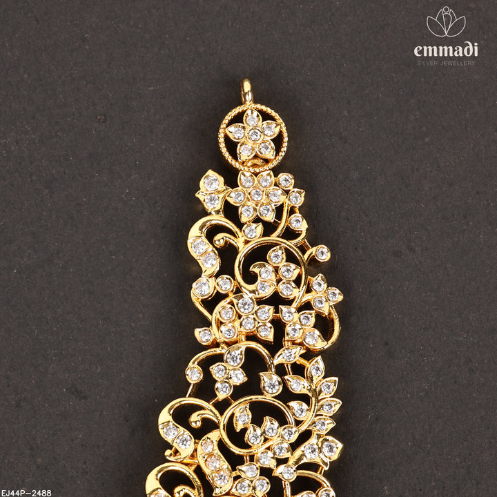 Short Necklace Antique