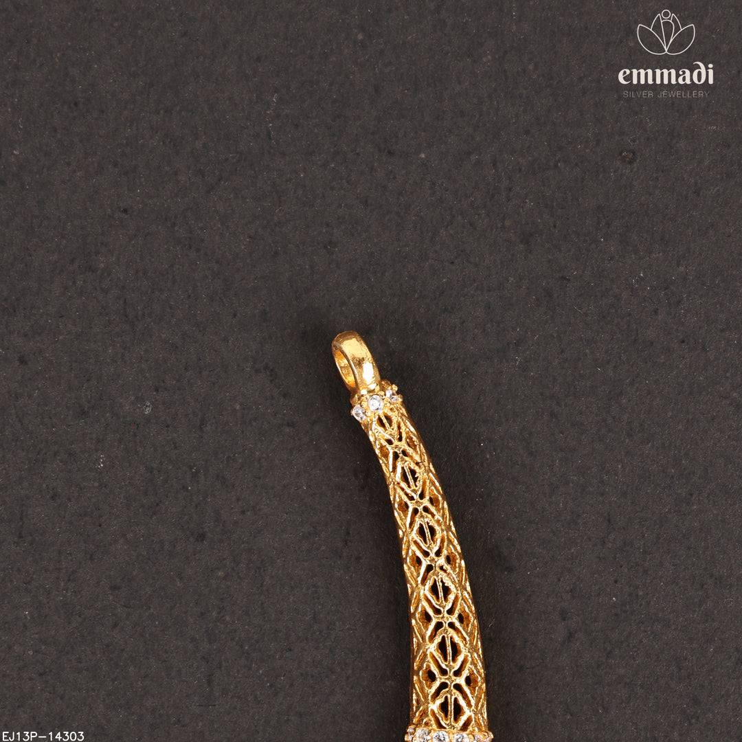Short Necklace Antique