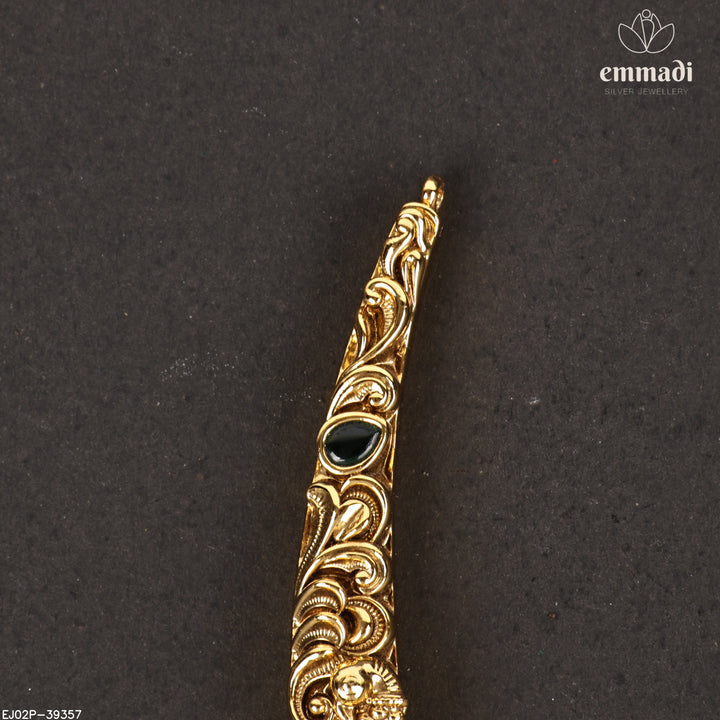 Short Necklace Antique