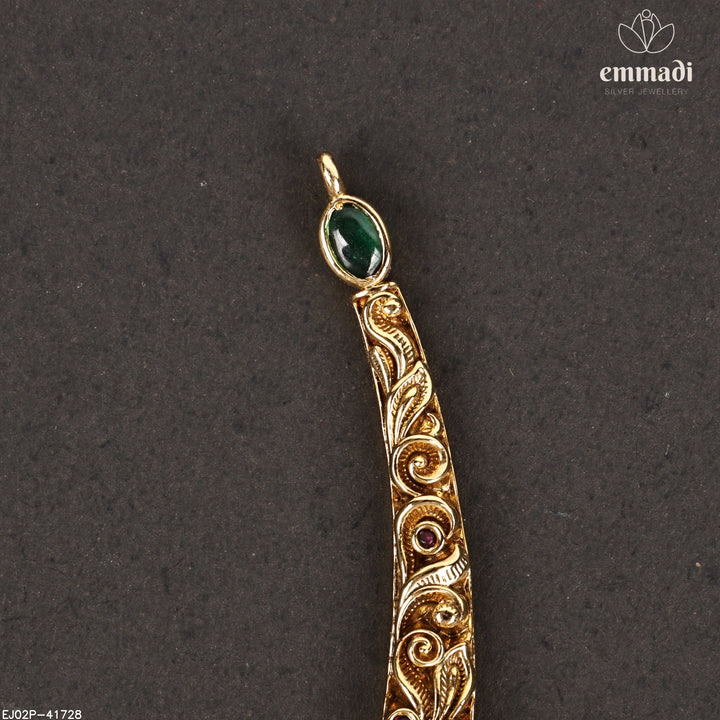 Short Necklace Antique