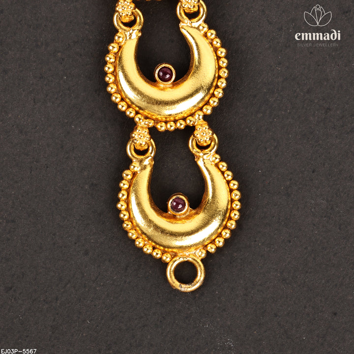 Short Necklace Antique