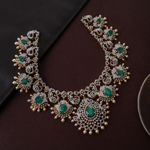 Short Necklace Set